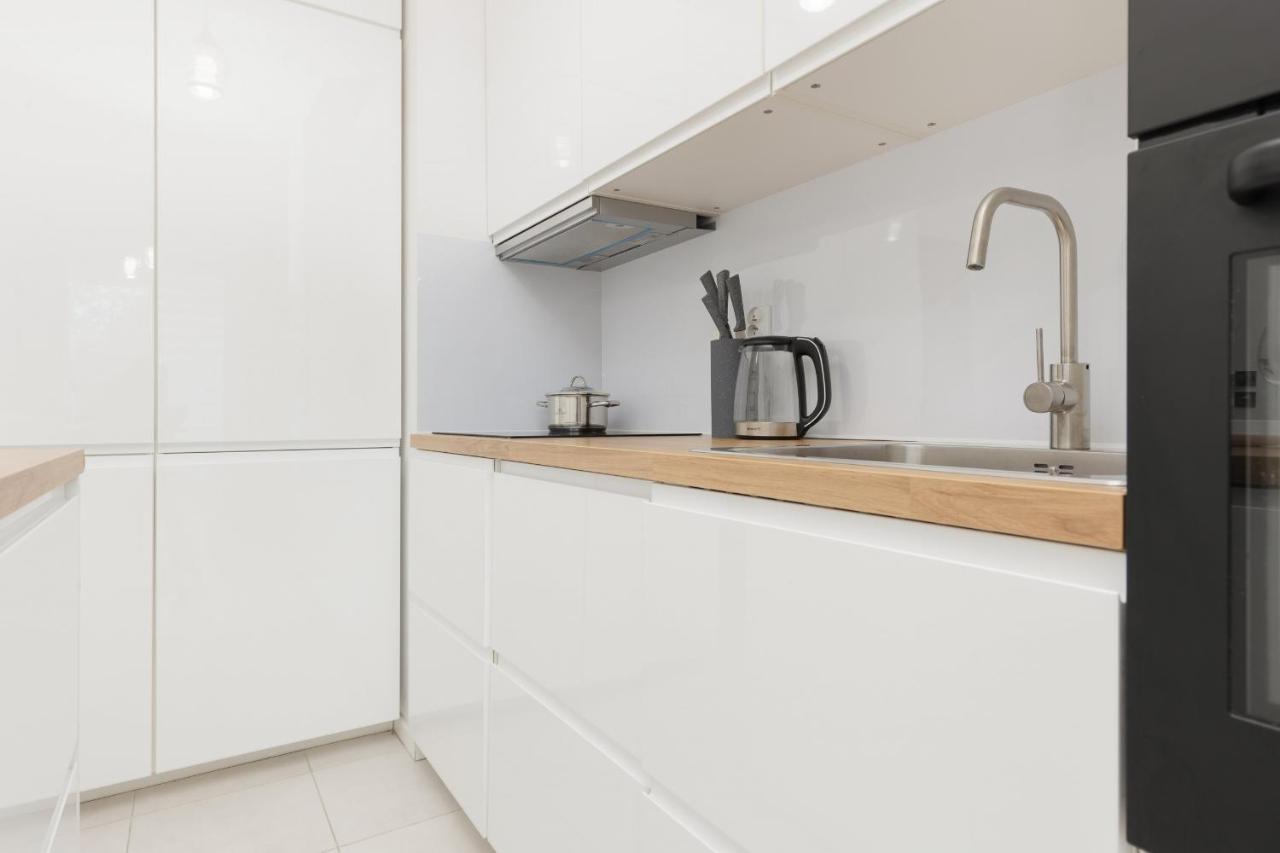 Apartment With Ac Warsaw Mokotow Business Centre By Noclegi Renters Exterior photo